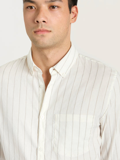 Camisa de lino con cuello para todo el día en rayas color crudo