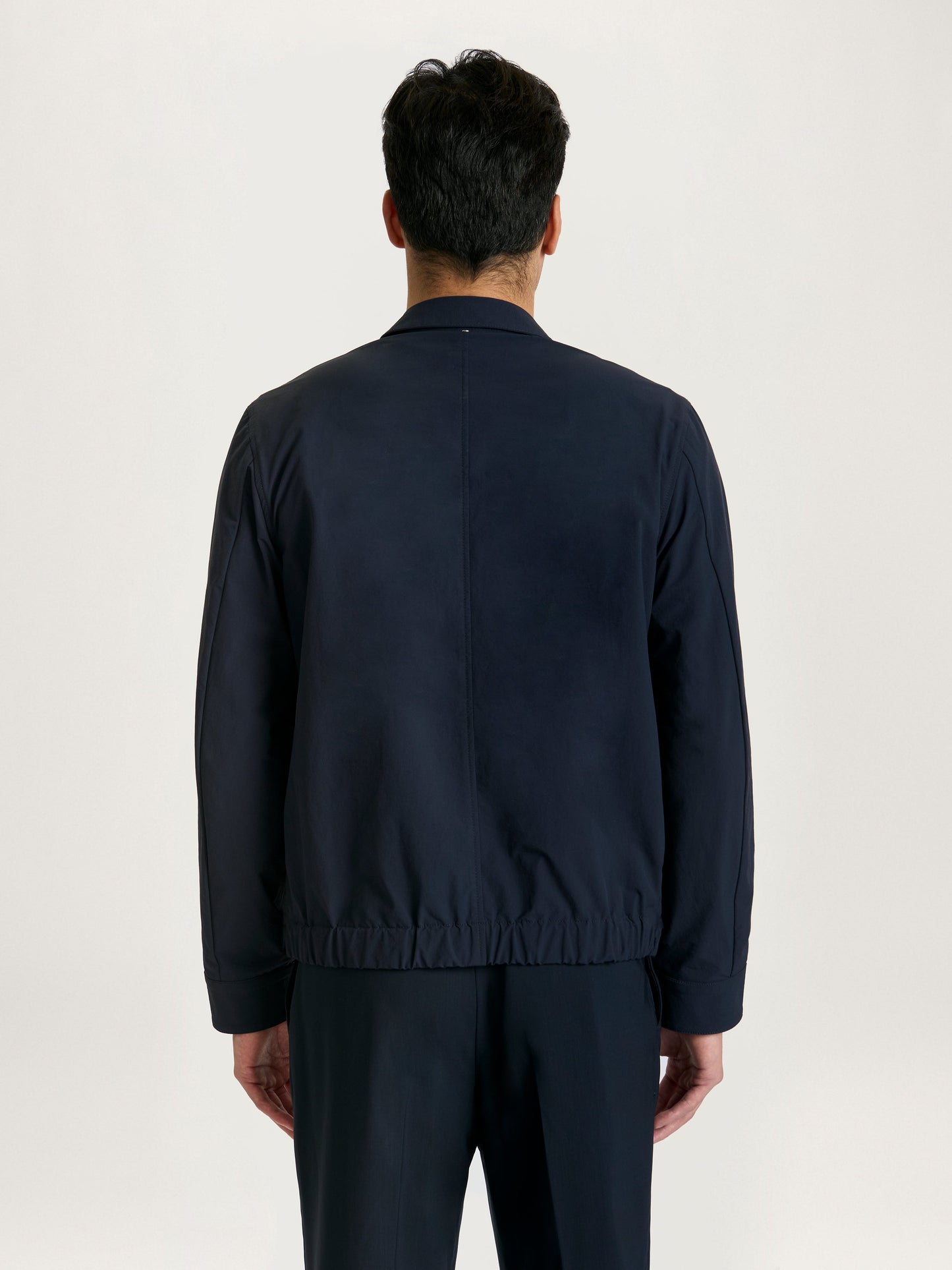 La chaqueta 360° en azul marino