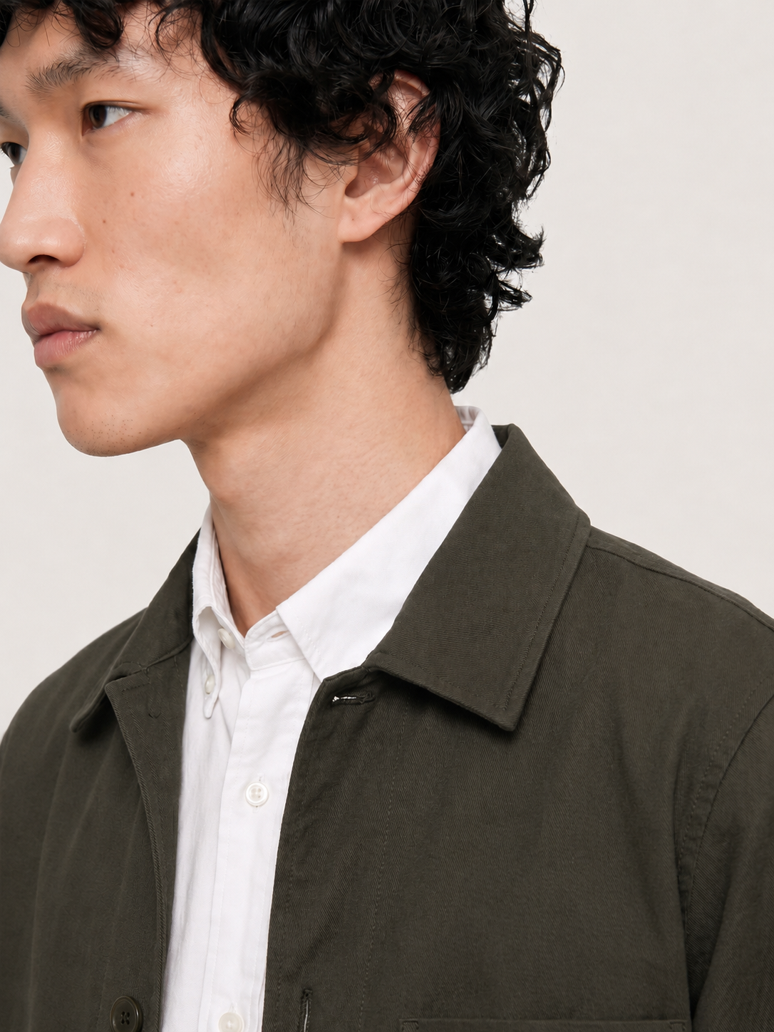 Overshirt de algodón 24 en verde oliva oscuro — 100% algodón