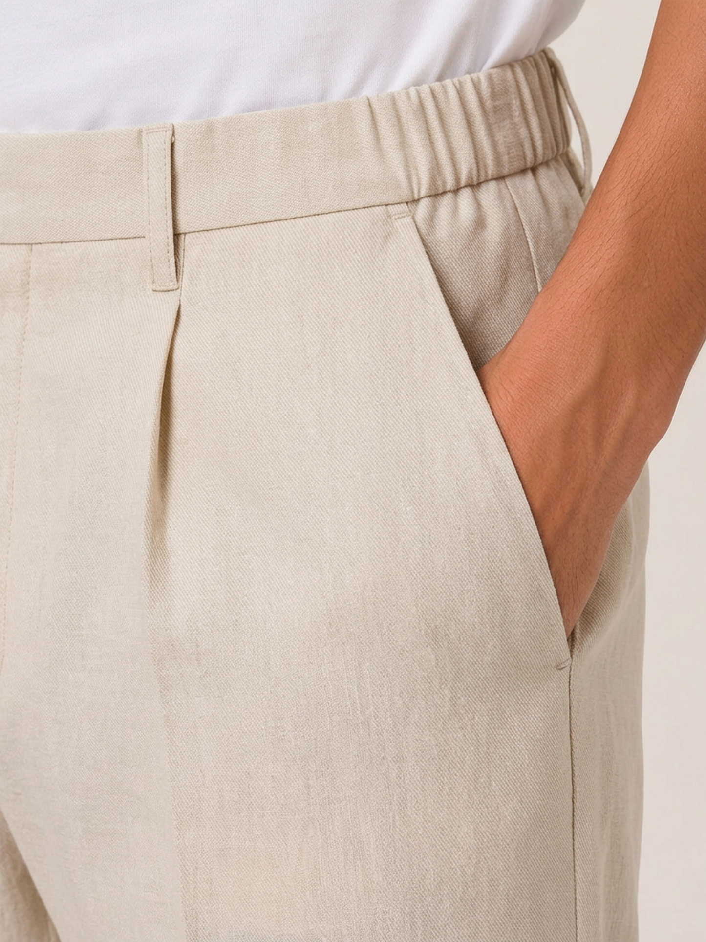 El pantalón Atelier en lino natural