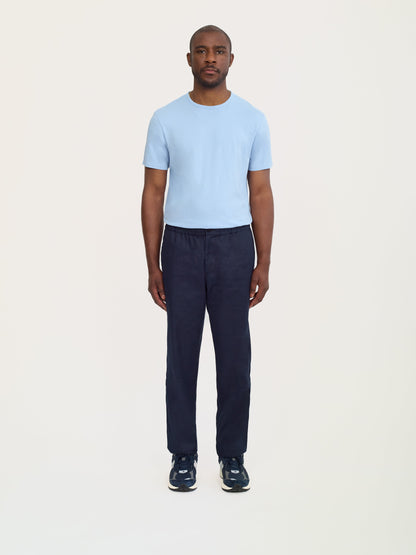 Pantalones de lino fáciles en azul marino