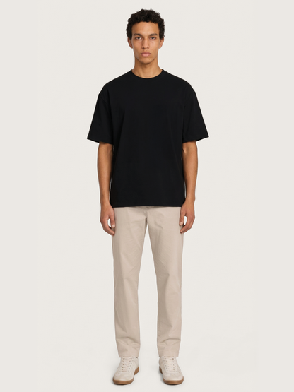 Camiseta de corte relajado en negro, algodón orgánico