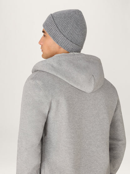 Gorro de lana gris cálido