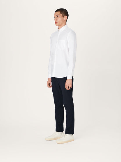 La camisa Oxford para todo el día – blanca, de algodón elástico para comodidad diaria