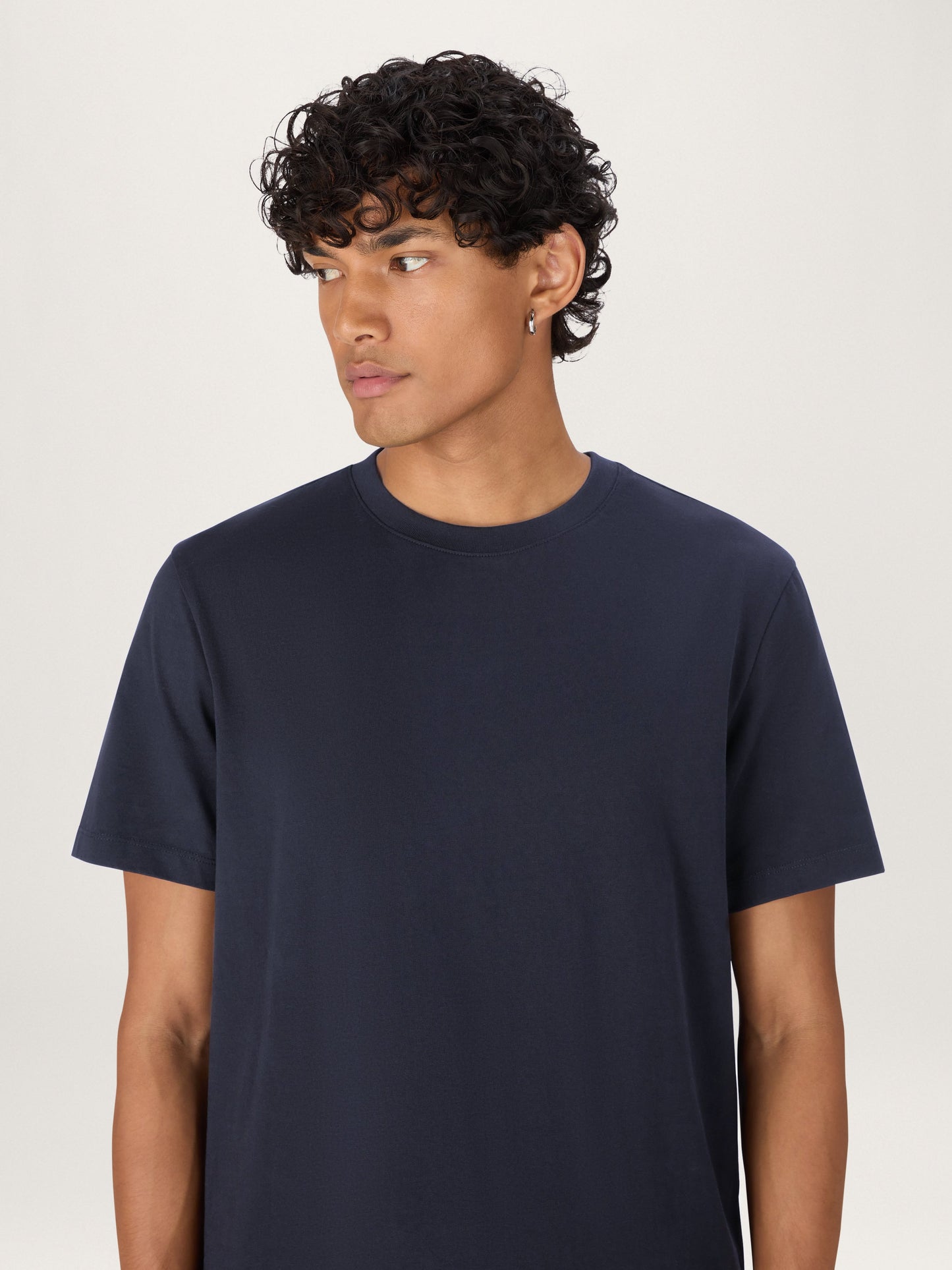 Camiseta de gramaje alto en azul marino – Algodón orgánico premium