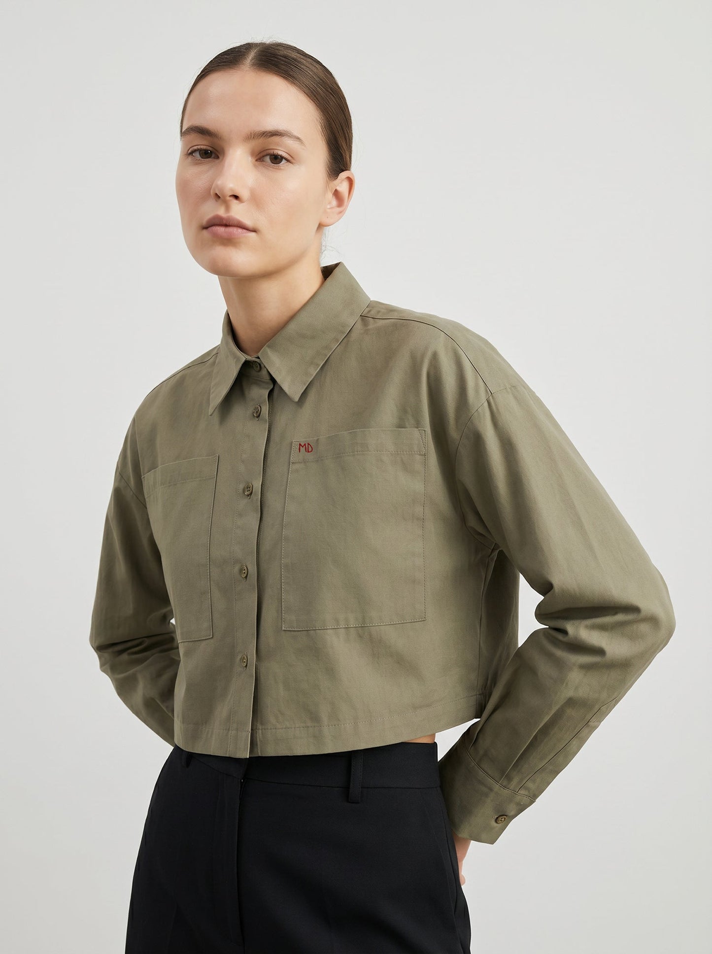 Camisa corta chic